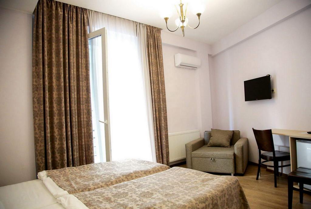 Hotel Feri Tbilisi ภายนอก รูปภาพ