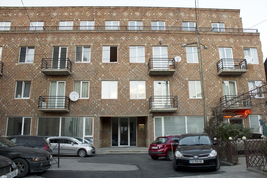 Hotel Feri Tbilisi ภายนอก รูปภาพ